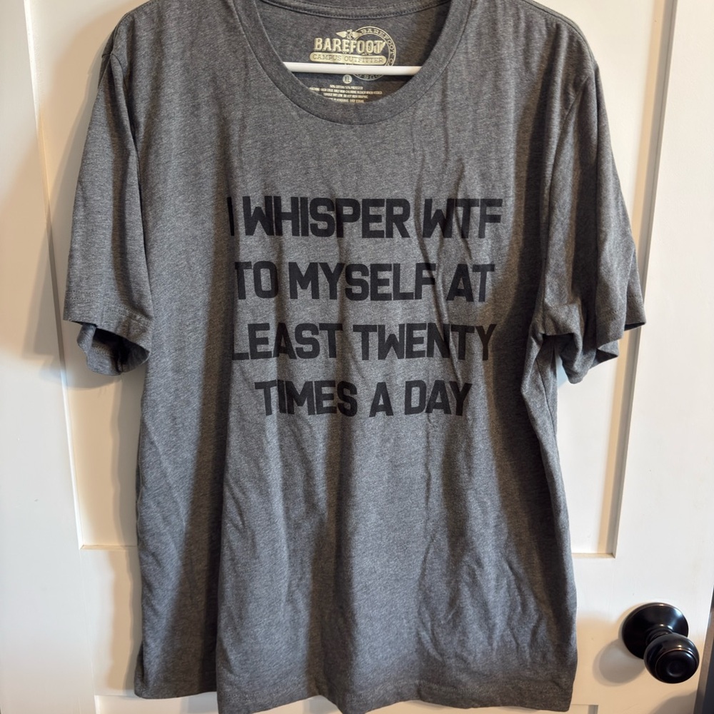 Gray Graphic Tee - Women's Short Sleeve